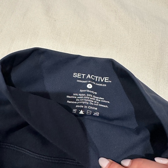 SPORTBODY Shorts - Picture 3 of 4